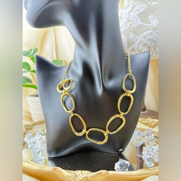 Modern Chunky Gold Plated Chain Necklace – 16.9” Stainless Steel - Picture 14 of 16